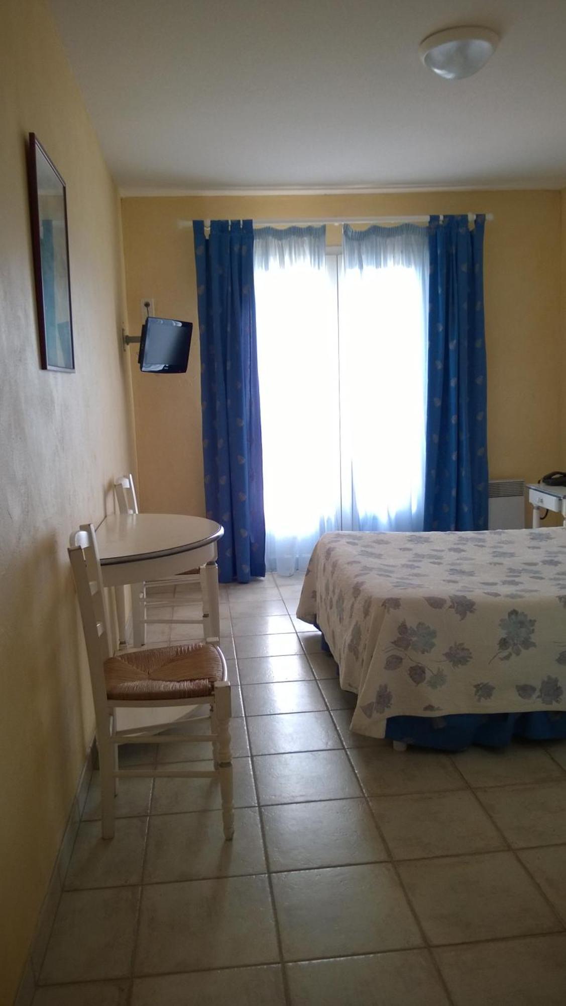 Hotel Les Cavalets Бодюан Номер фото