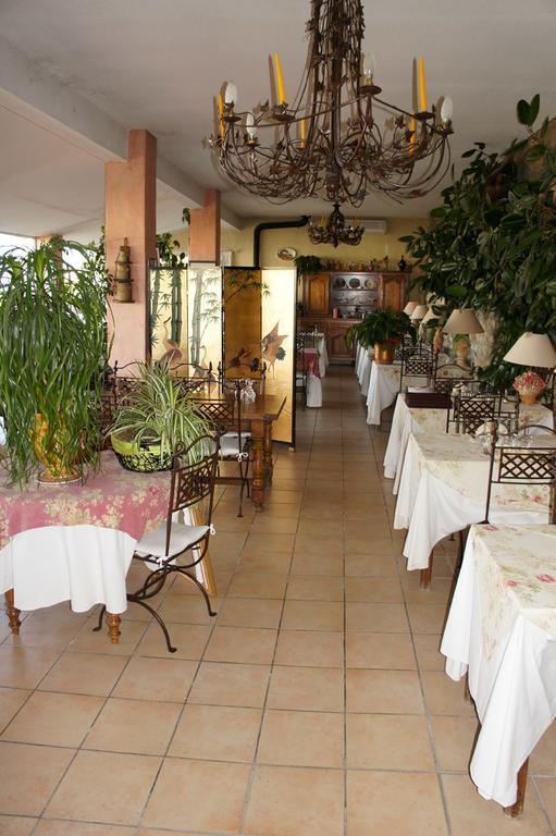 Hotel Les Cavalets Бодюан Екстер'єр фото